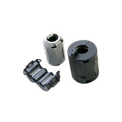 แพ็คเกจมาตรฐาน Snap On Ferrite Choke สีดําสําหรับการทํางานที่ยั่งยืน